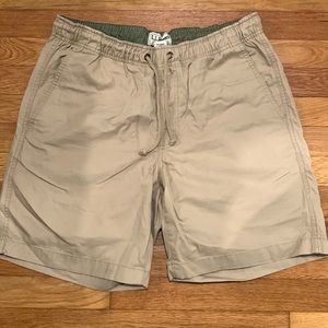 L.L. bean Men’a drawstring shorts